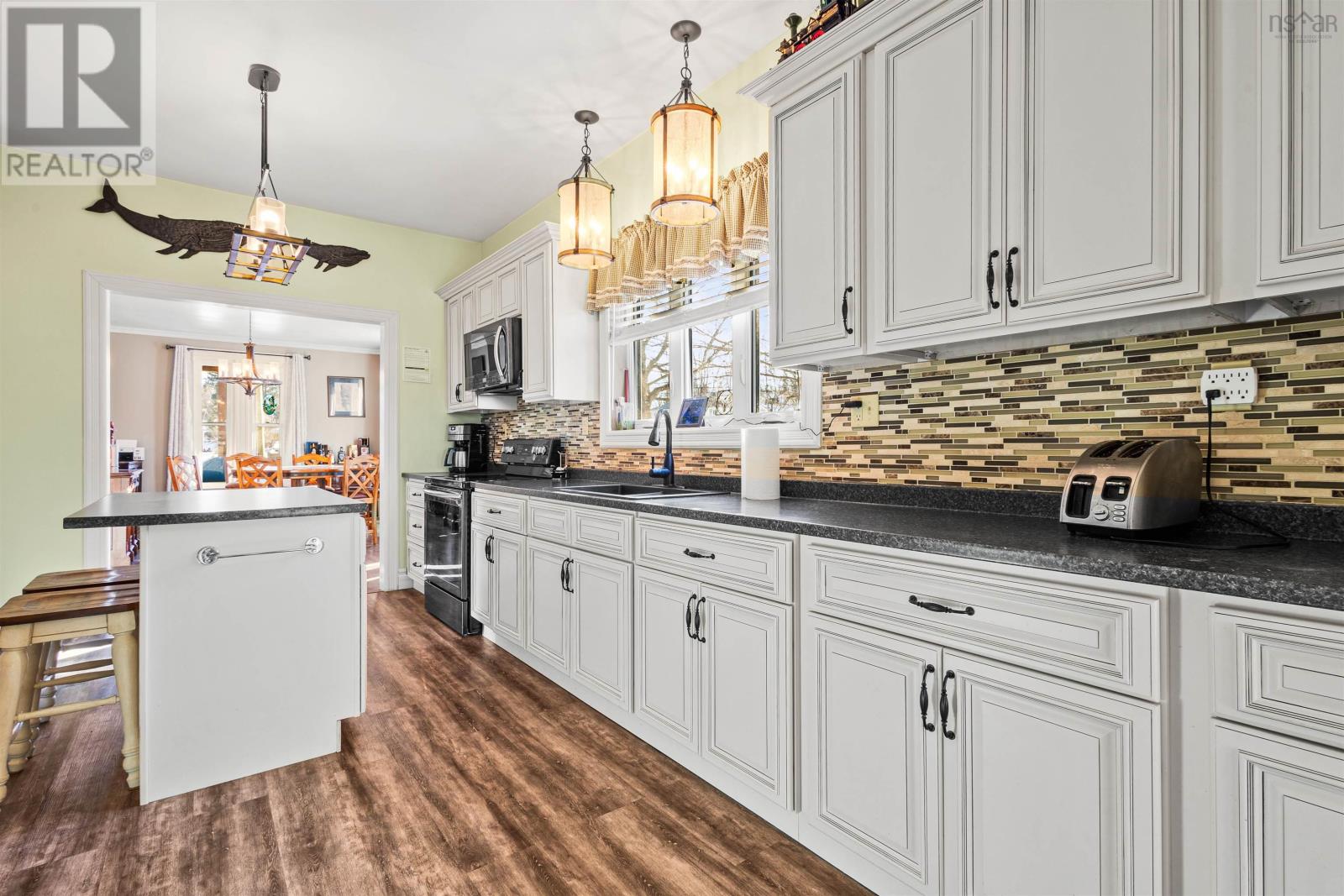 9 Mcdougall Street, Springhill, Nova Scotia  B0M 1X0 - Photo 9 - 202504284