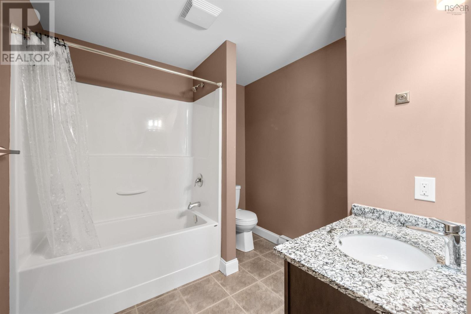 8 Cabernet Court, Timberlea, Nova Scotia  B3T 0E4 - Photo 37 - 202504334