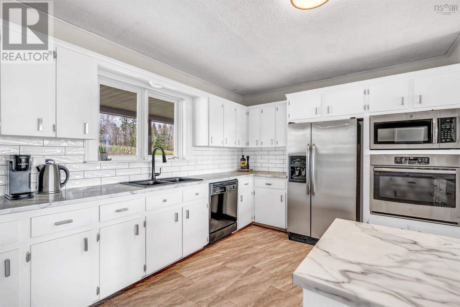 1994 Highway 2, Lower Economy, Nova Scotia  B0M 1B0 - Photo 18 - 202504530