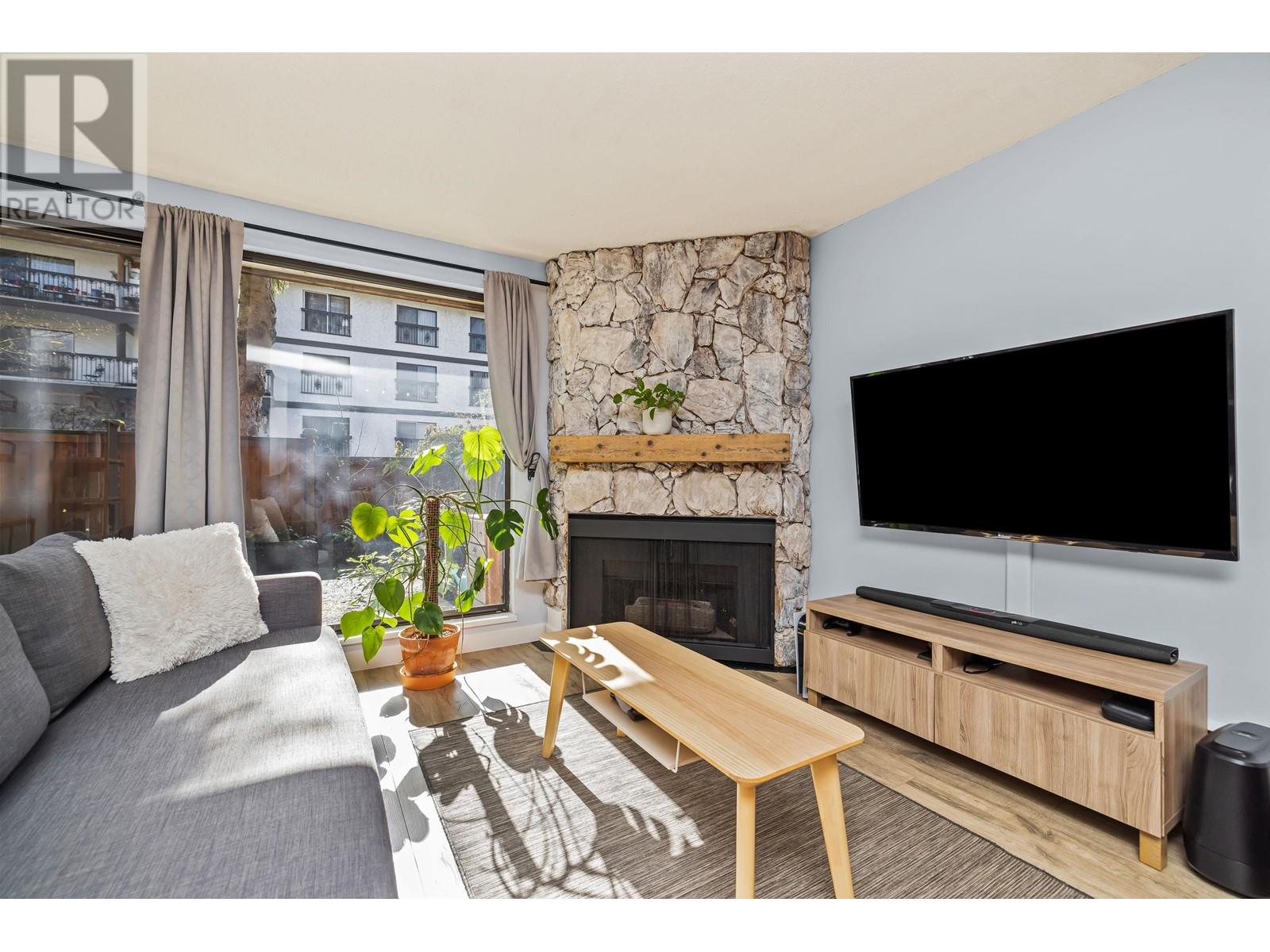 101 720 Eighth Avenue, New Westminster, British Columbia  V3M 2R3 - Photo 3 - R2978315