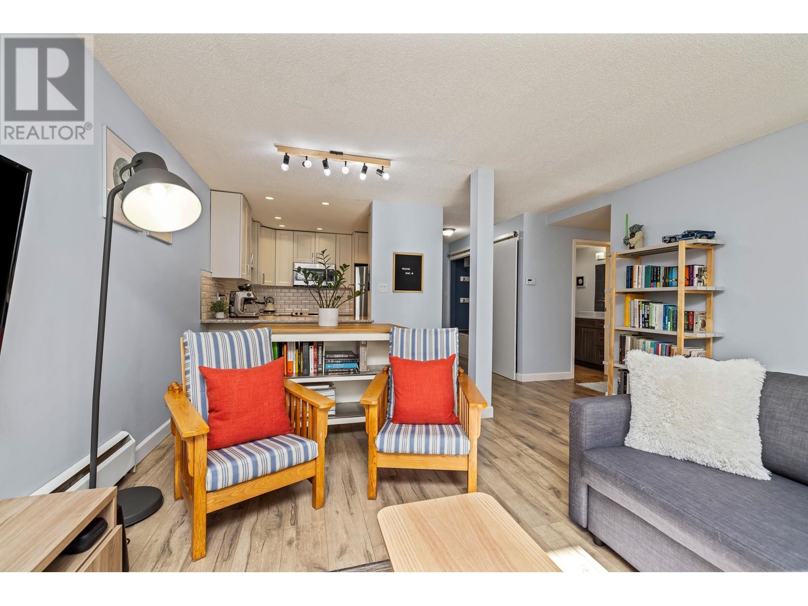 101 720 Eighth Avenue, New Westminster, British Columbia  V3M 2R3 - Photo 4 - R2978315