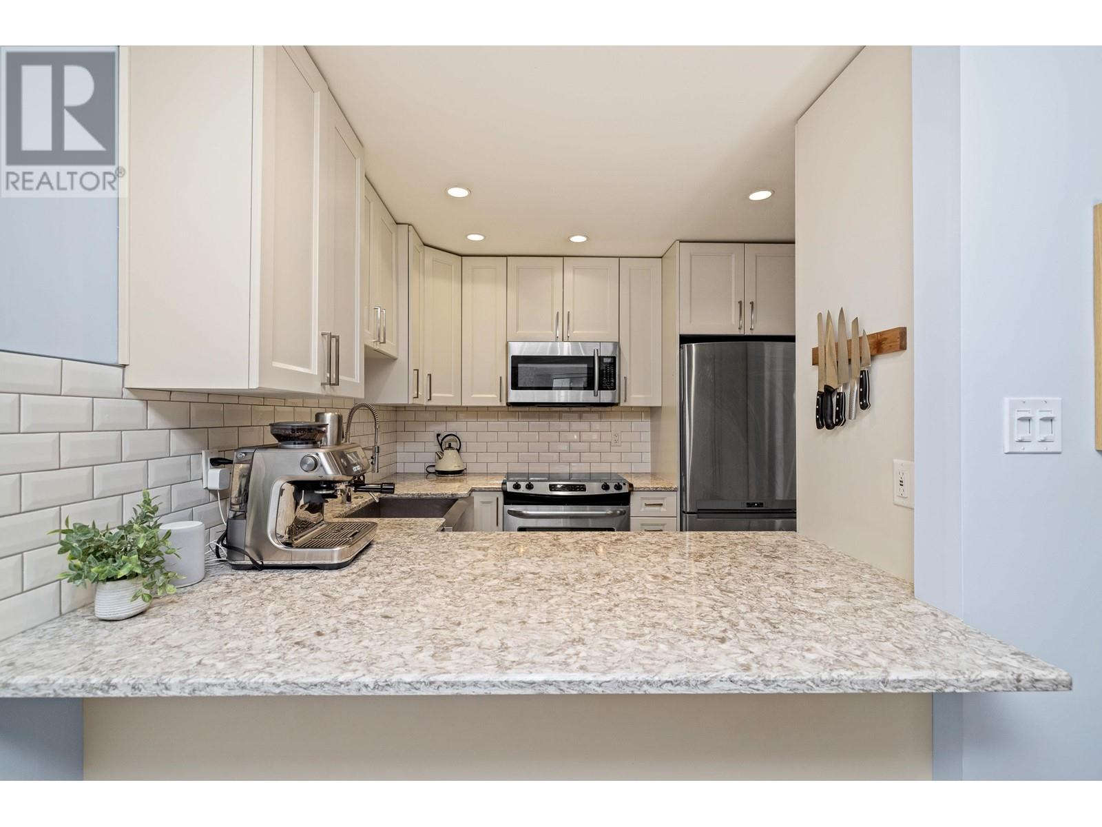 101 720 Eighth Avenue, New Westminster, British Columbia  V3M 2R3 - Photo 8 - R2978315