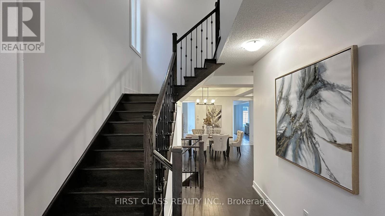 Property at 37 HAYERAFT STREET image 2