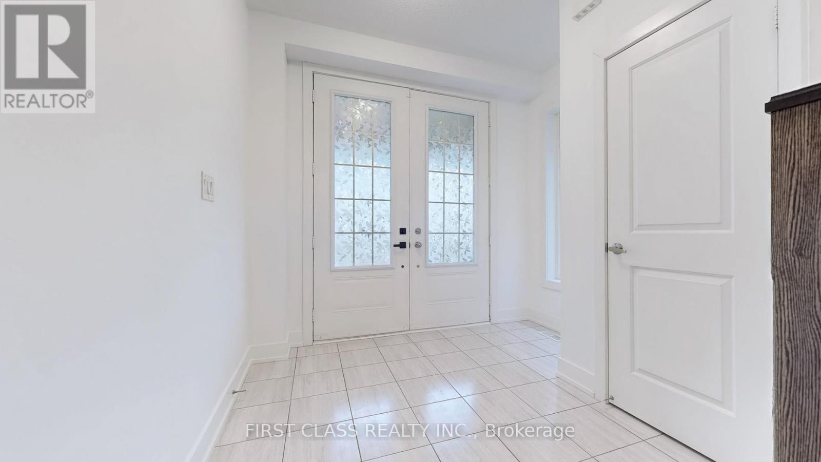 Property at 37 HAYERAFT STREET image 3