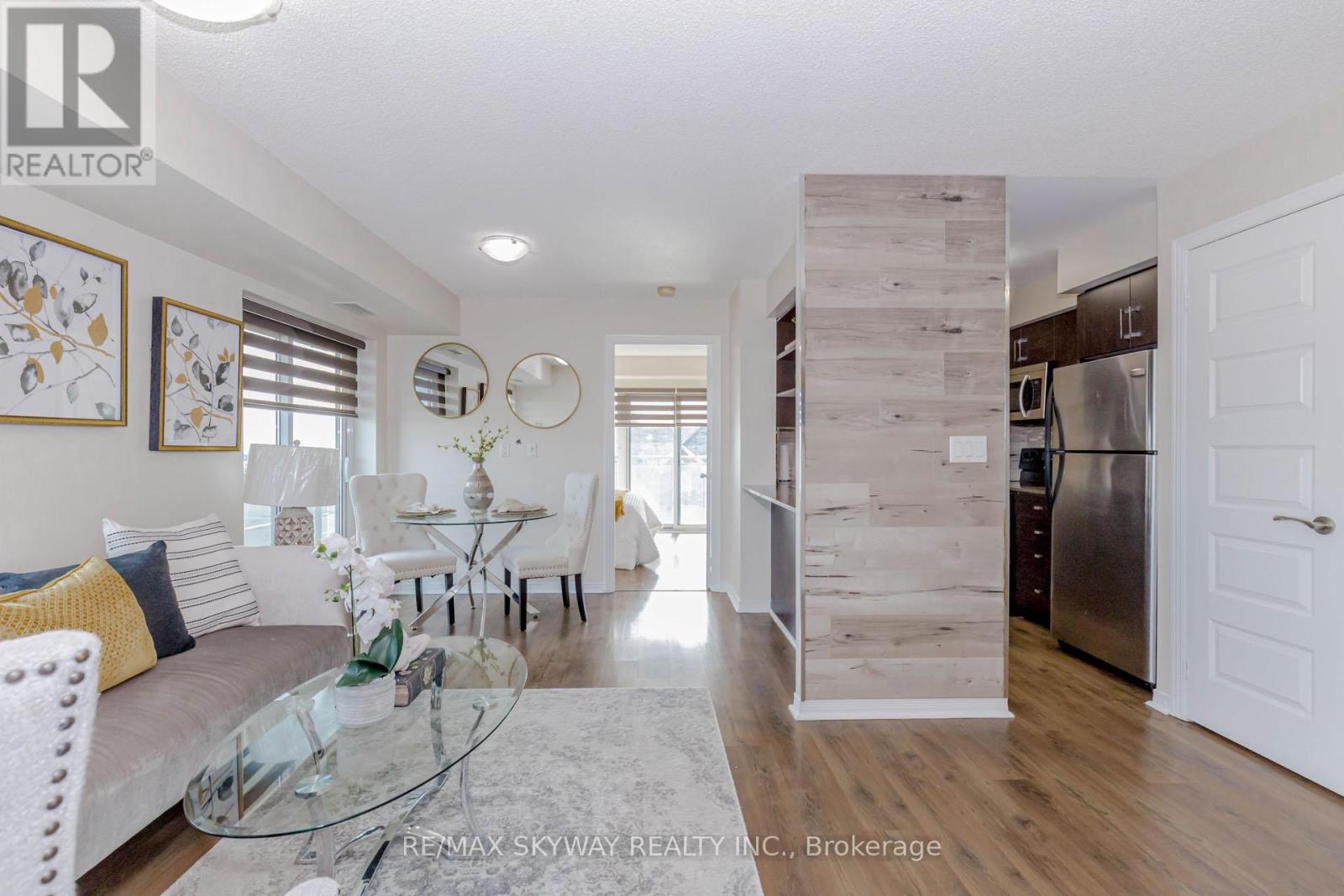 403 - 215 Queen Street E, Brampton, Ontario  L6W 0A9 - Photo 22 - W12023050