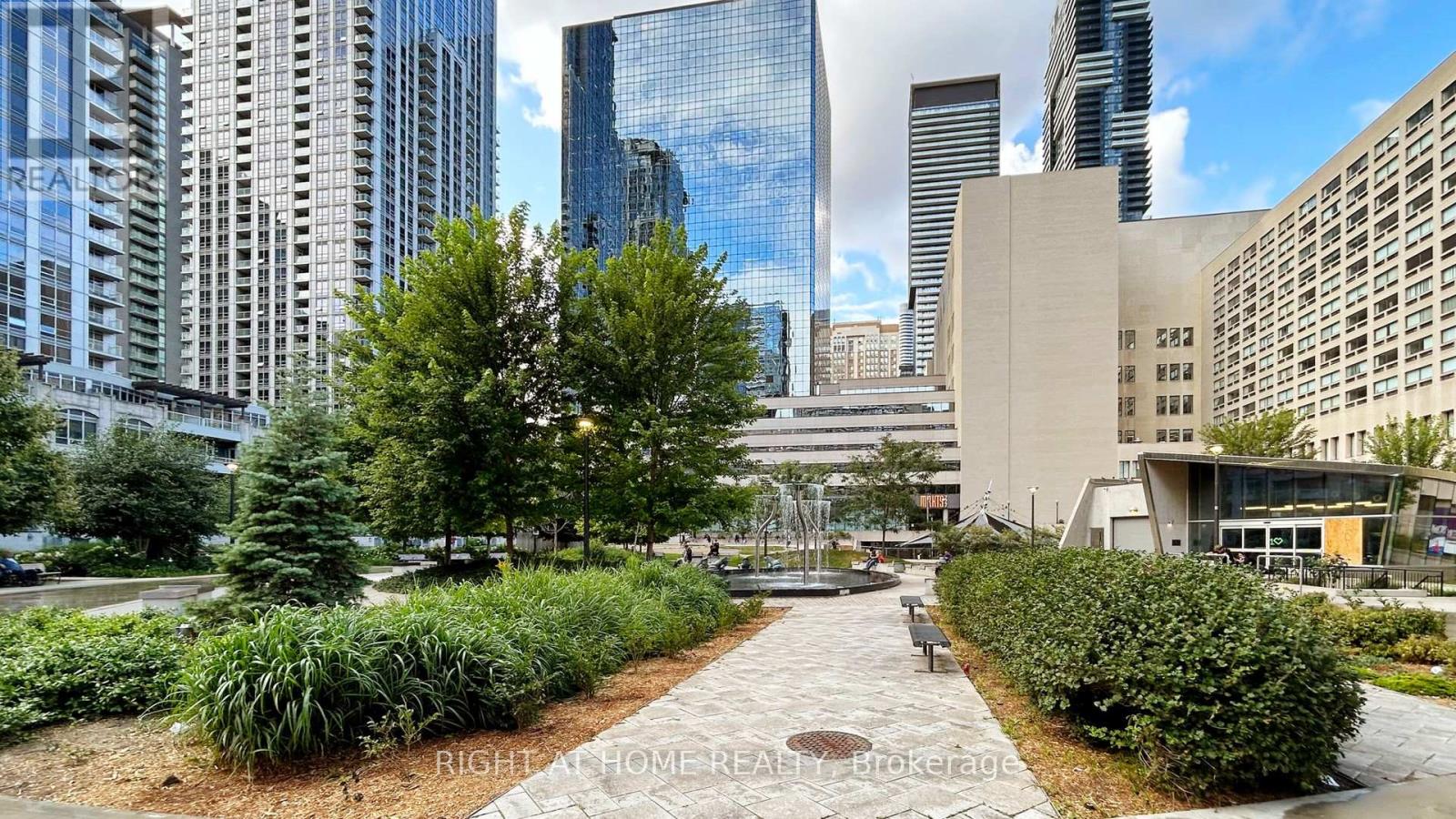 7405 C - 388 Yonge Street, Toronto, Ontario  M5B 0A4 - Photo 21 - C12023027