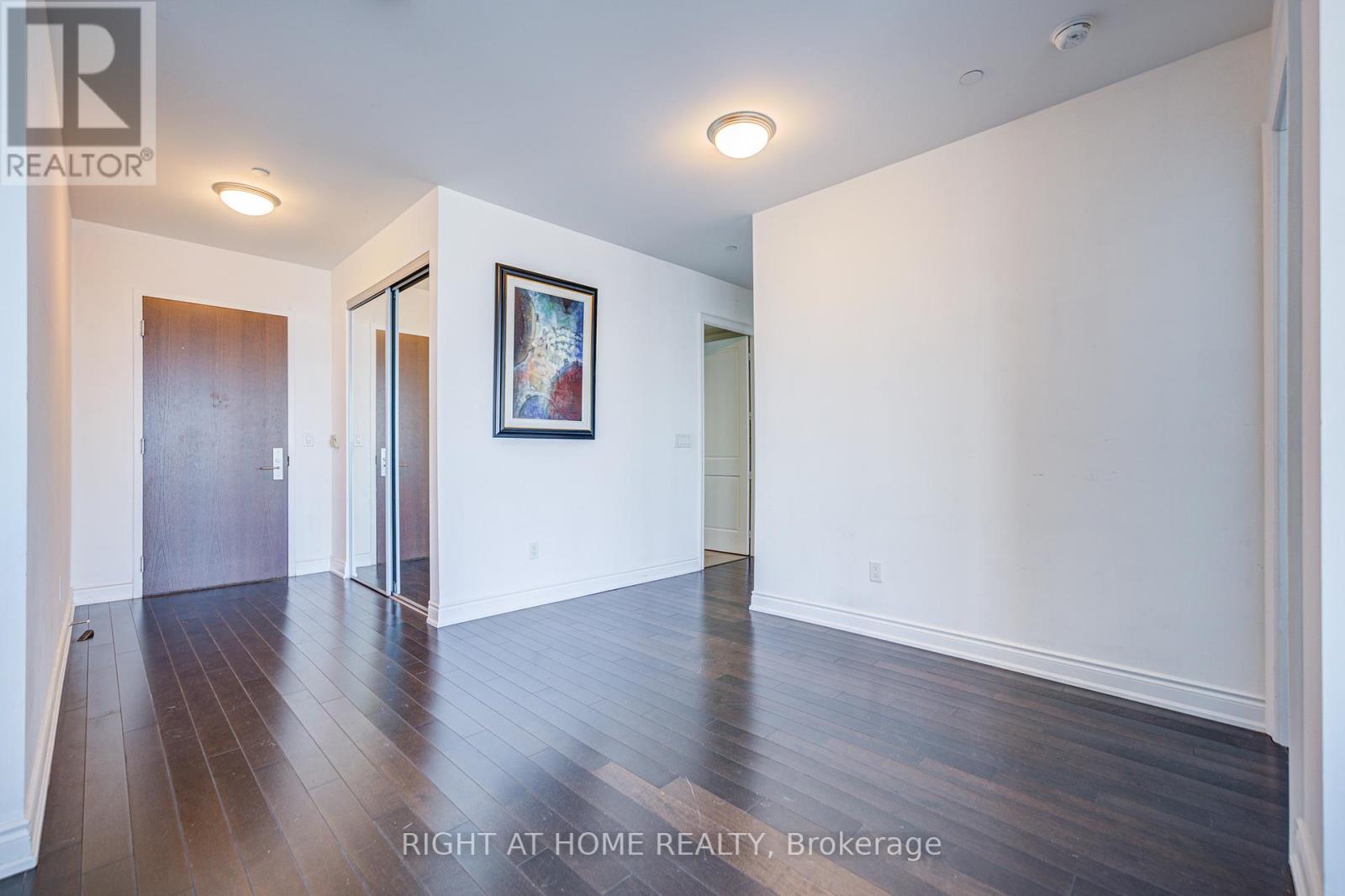 7405 C - 388 Yonge Street, Toronto, Ontario  M5B 0A4 - Photo 8 - C12023027