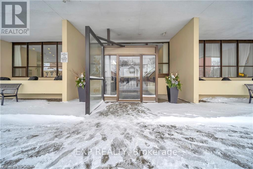 Property at 404 - 81 CHURCH STREET image 2