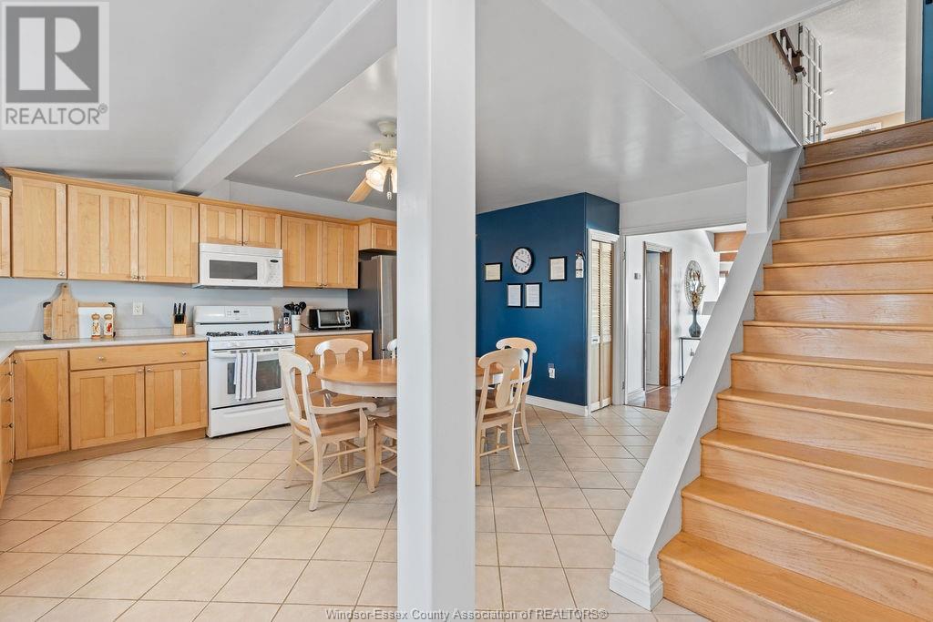 Property at 415 LAKESIDE DRIVE image 4