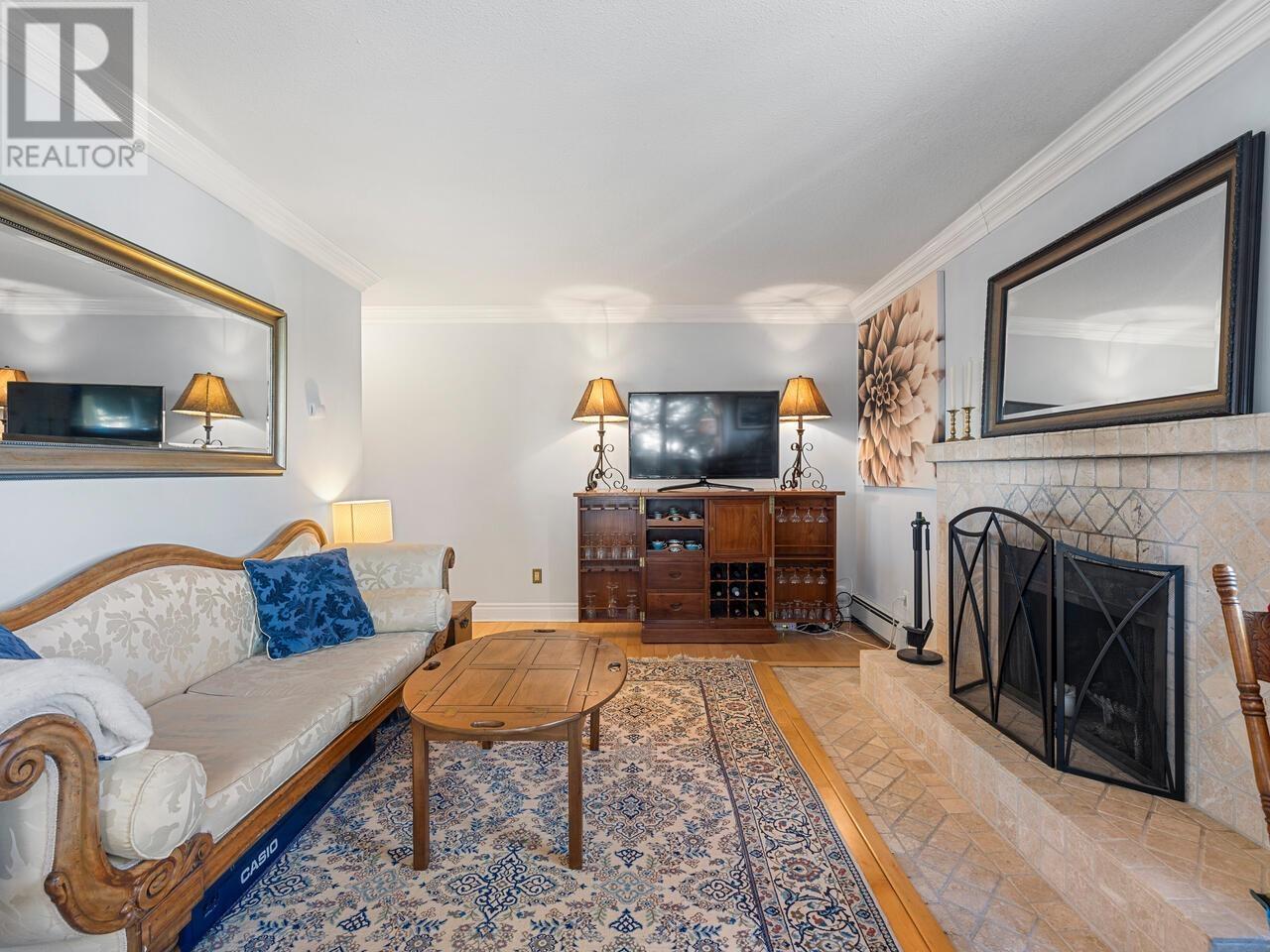 203 215 N Templeton Drive, Vancouver, British Columbia  V5L 3E3 - Photo 2 - R2962718