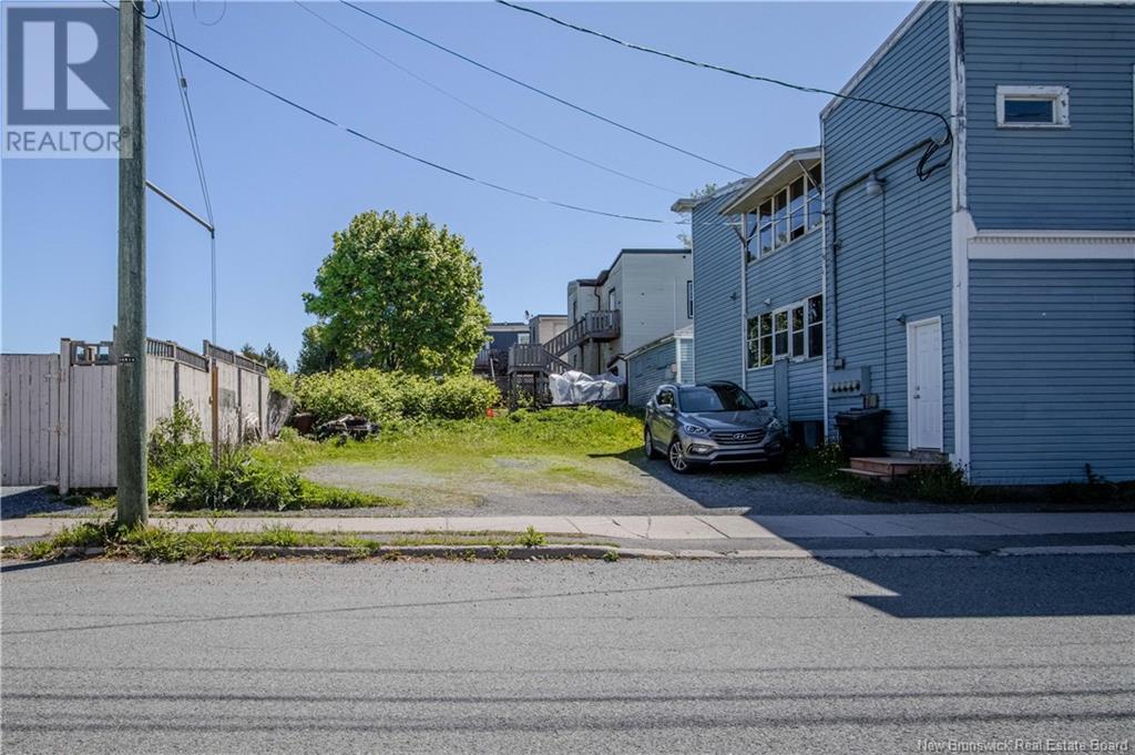 180 Wentworth Street, Saint John, New Brunswick  E2L 2T1 - Photo 5 - NB114221