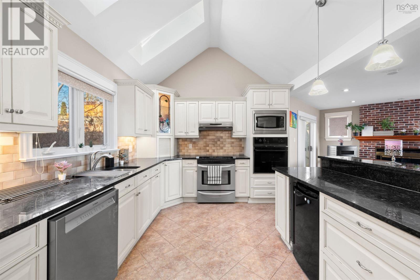 20 Watervista Lane, Halifax, Nova Scotia  B3M 0B4 - Photo 22 - 202505034