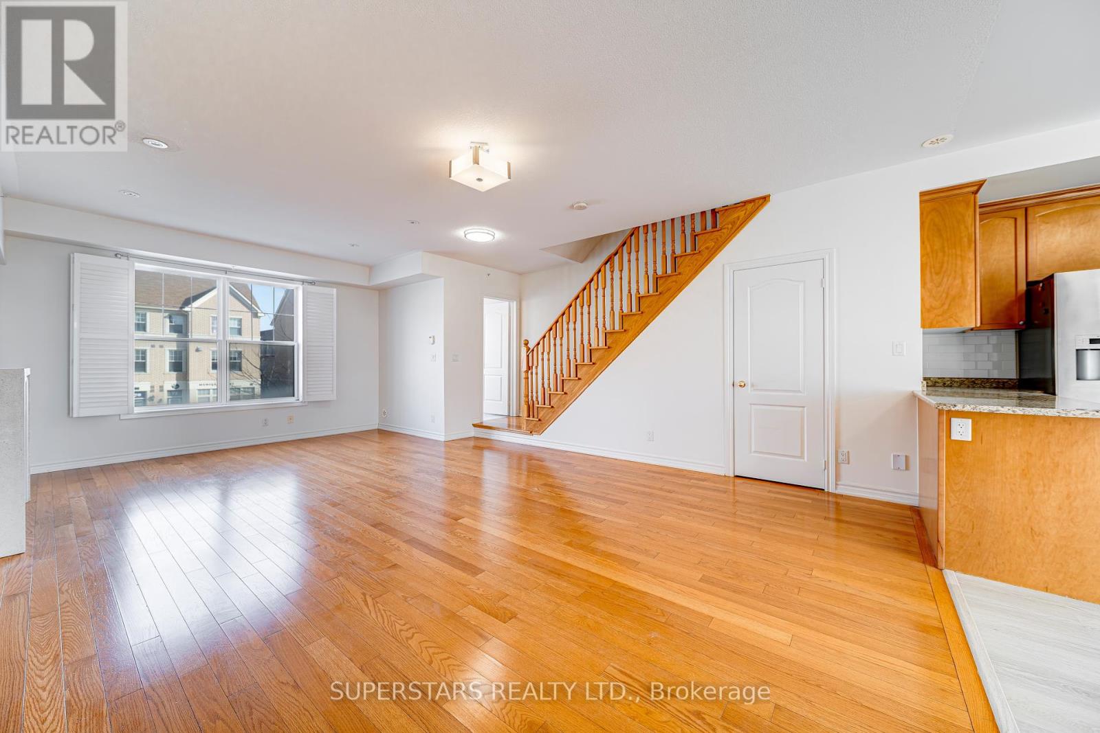 69 Cathedral High Street, Markham, Ontario  L6C 0P1 - Photo 4 - N12023203