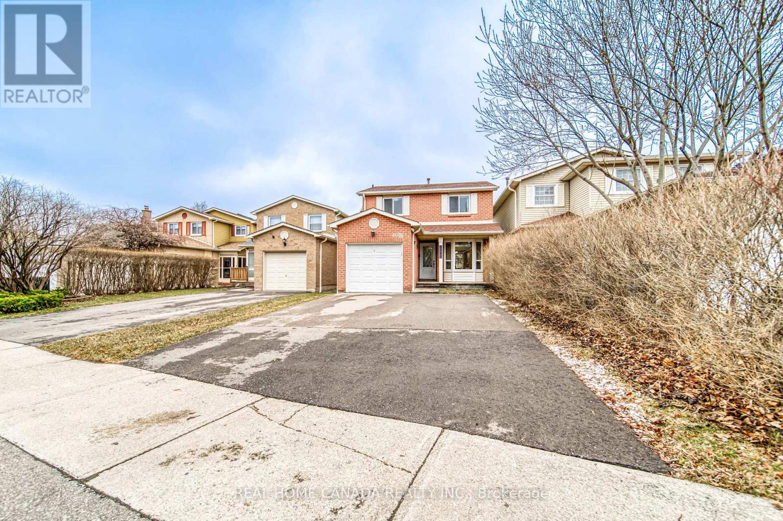 Property at 6051 FULLERTON CRESCENT image 2