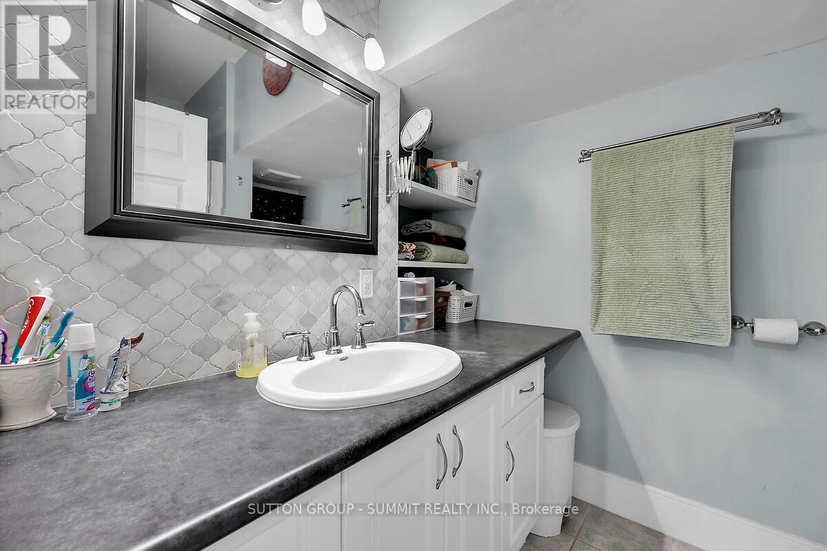 12 Broadview Avenue, Cambridge, Ontario  N1R 3V7 - Photo 8 - X12023120