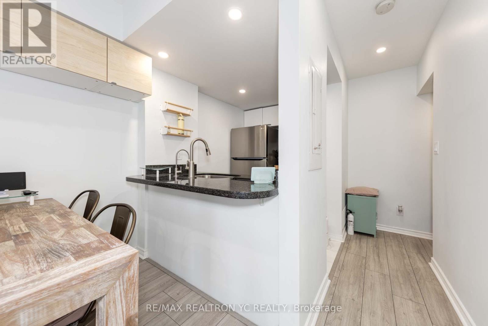 526 - 3 Everson Drive, Toronto (Willowdale East), Ontario  M2N 7C2 - Photo 12 - C12022952
