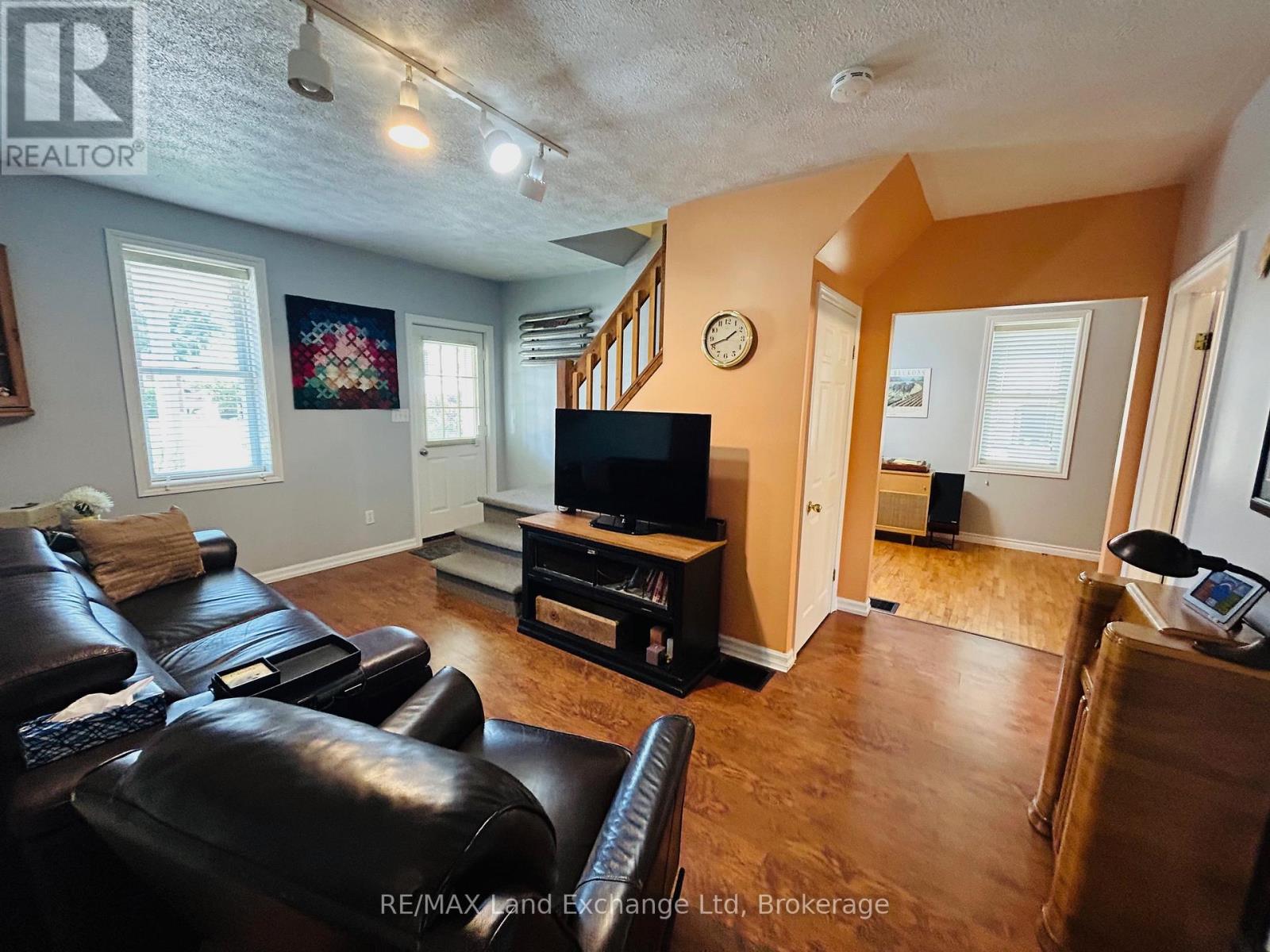 18 Clarinda Street S, South Bruce, Ontario  N0G 2S0 - Photo 5 - X12023264
