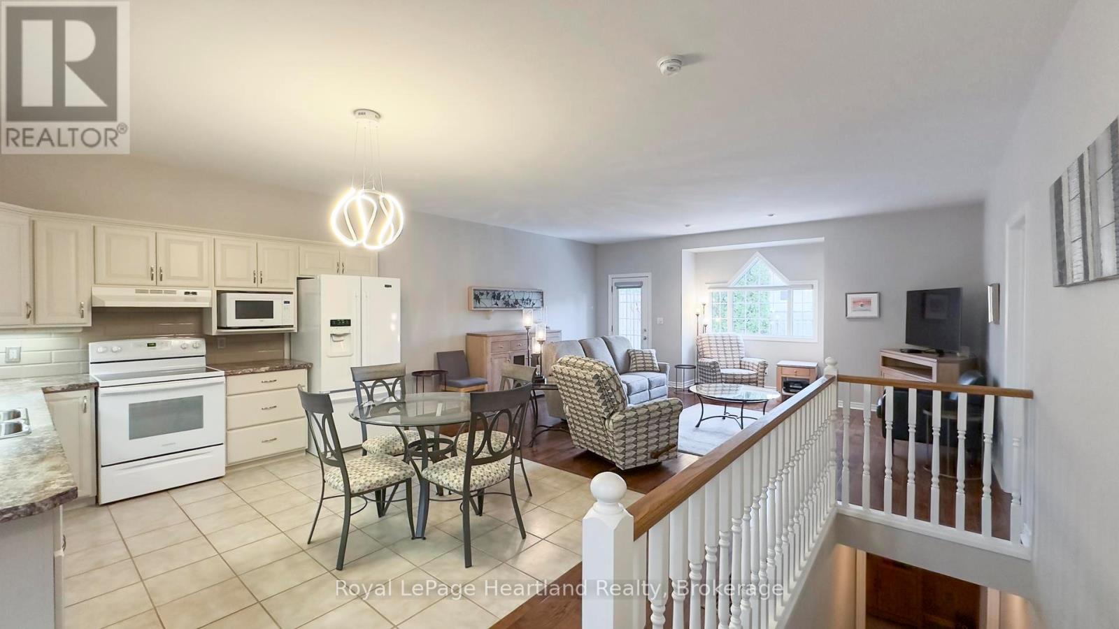 247 Martha Street, Goderich, Ontario  N7A 3B4 - Photo 5 - X12023305