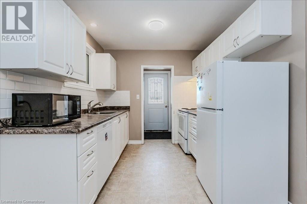 117 Marshall Street, Waterloo, Ontario  N2J 2T6 - Photo 7 - 40706518