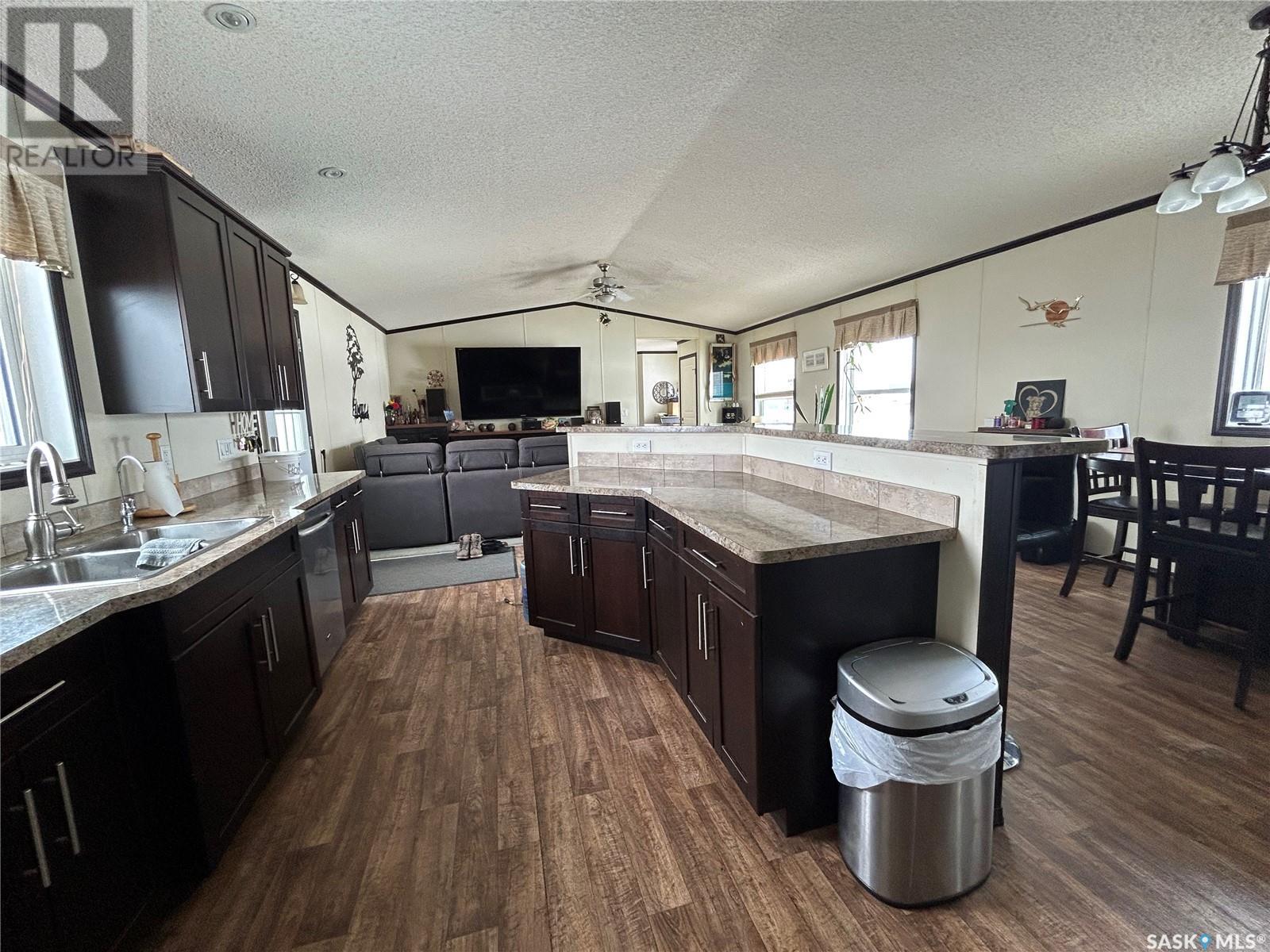 131 3rd Avenue E, Fenwood, Saskatchewan  S0A 0Y0 - Photo 2 - SK999035