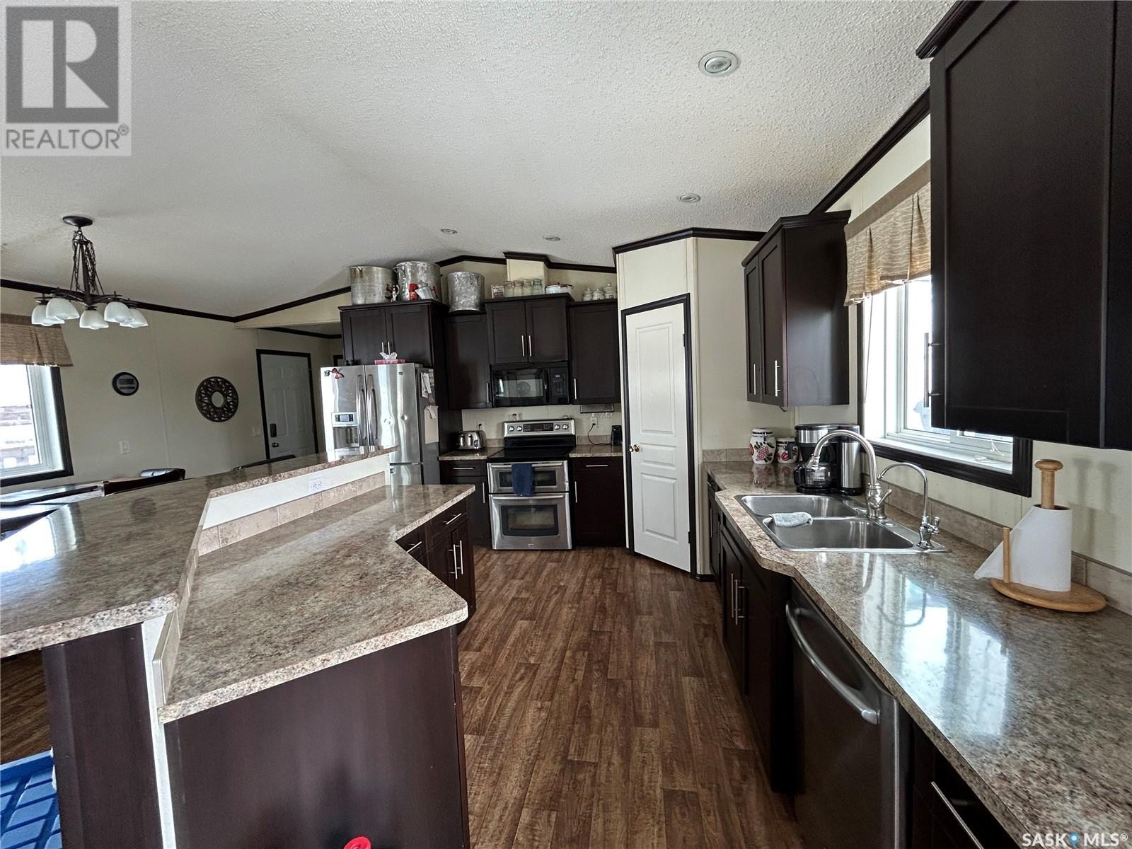 131 3rd Avenue E, Fenwood, Saskatchewan  S0A 0Y0 - Photo 3 - SK999035