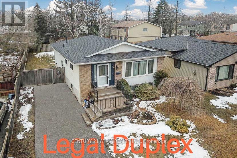 Property at 211 MADAWASKA AVENUE image 3