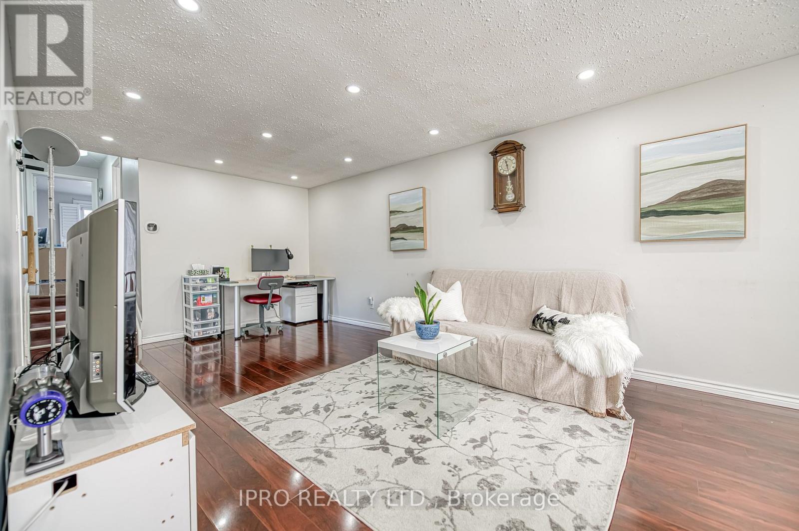 Property at 49 ASCOT AVENUE image 3