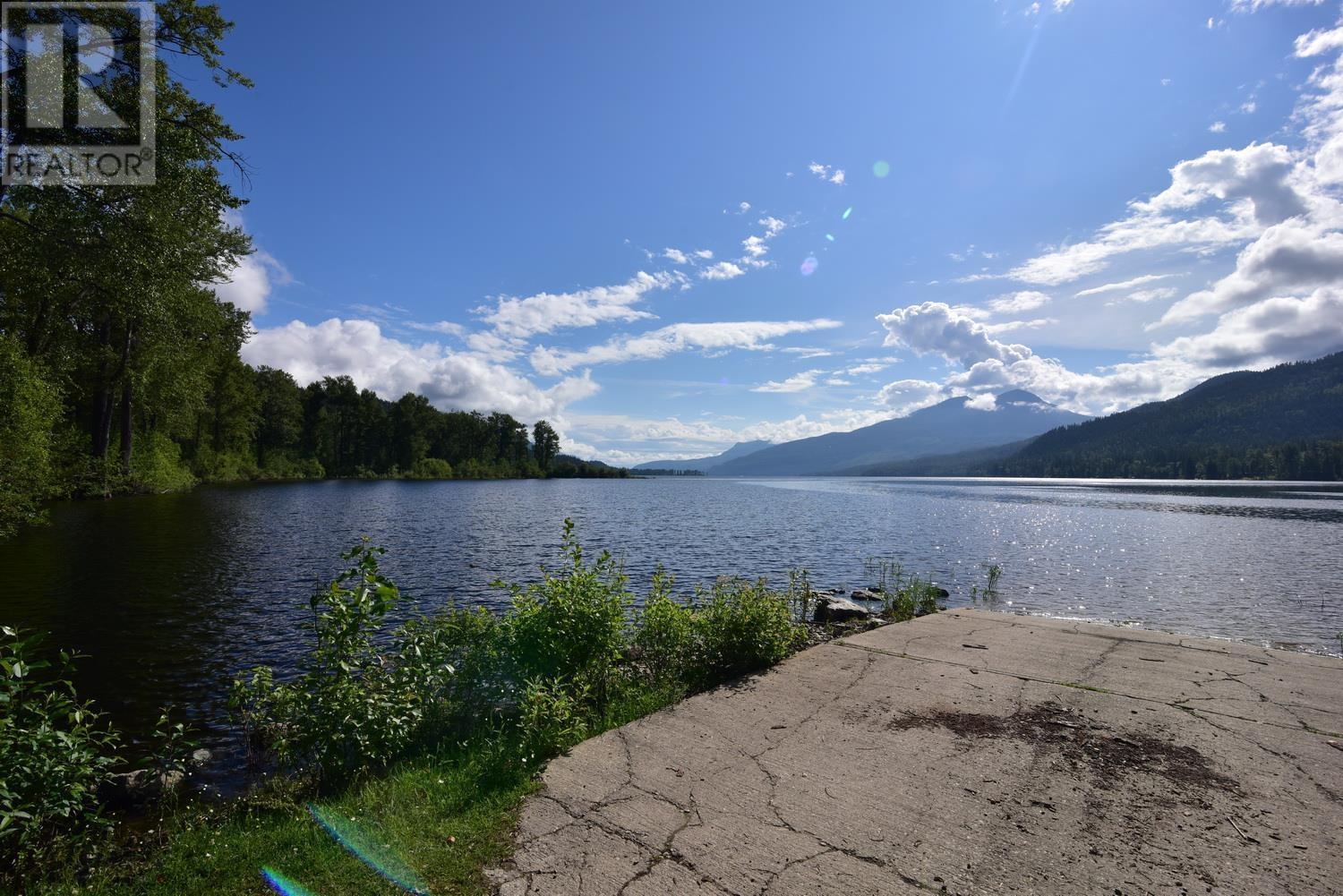 Dl 2744 Mahood Lake Road, 100 Mile House, British Columbia  V0K 1M0 - Photo 3 - R2978357