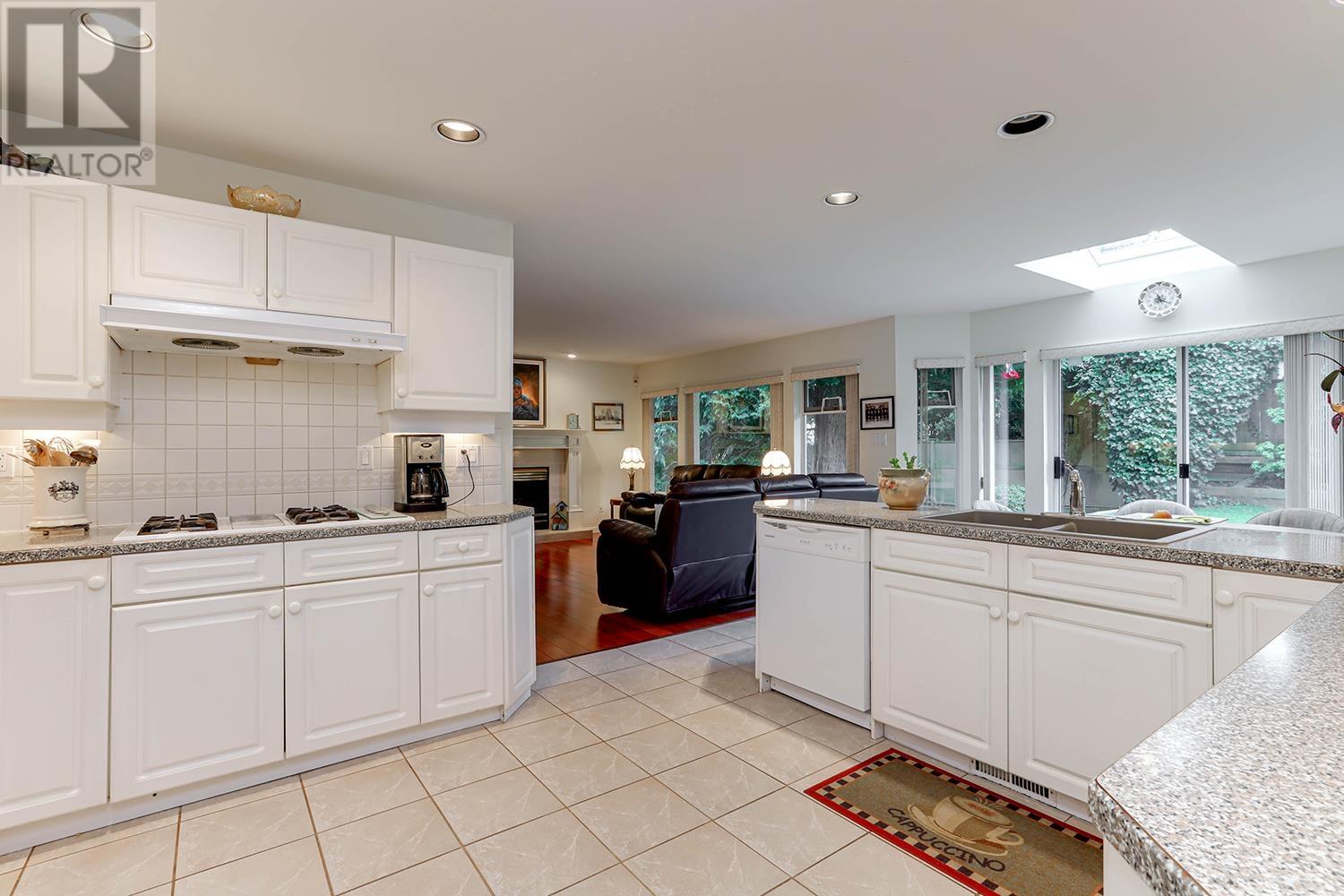 1254 Pacific Drive, Tsawwassen, British Columbia  V4M 4B2 - Photo 11 - R2973223