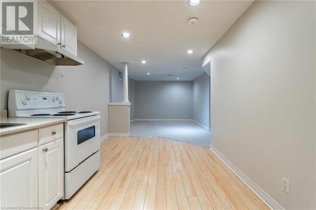 1292 Inglehart Drive, Burlington, Ontario  L7M 4Z4 - Photo 33 - 40696470
