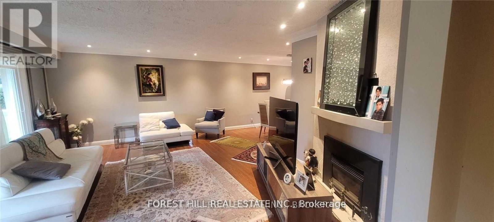 9 Vistaview Boulevard, Vaughan, Ontario  L4J 2A5 - Photo 8 - N12023425
