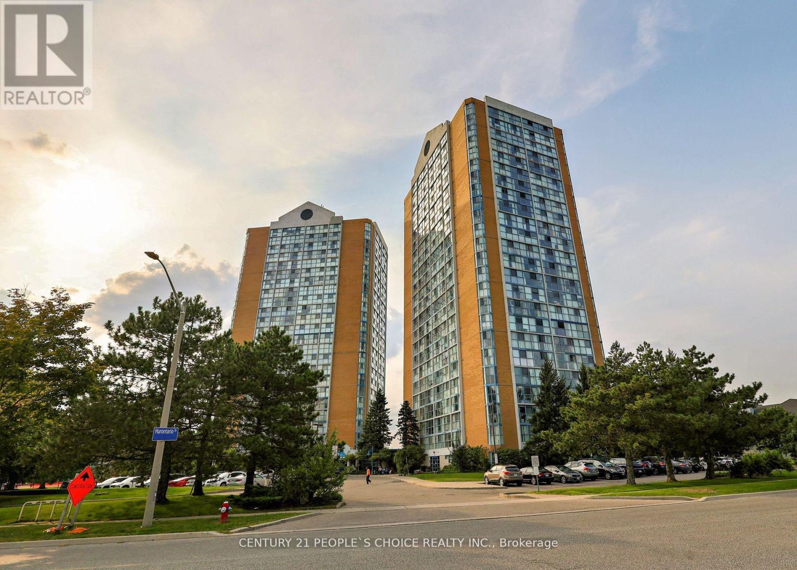 411 - 35 Trailwood Drive, Mississauga, Ontario  L4Z 3K9 - Photo 1 - W12023460
