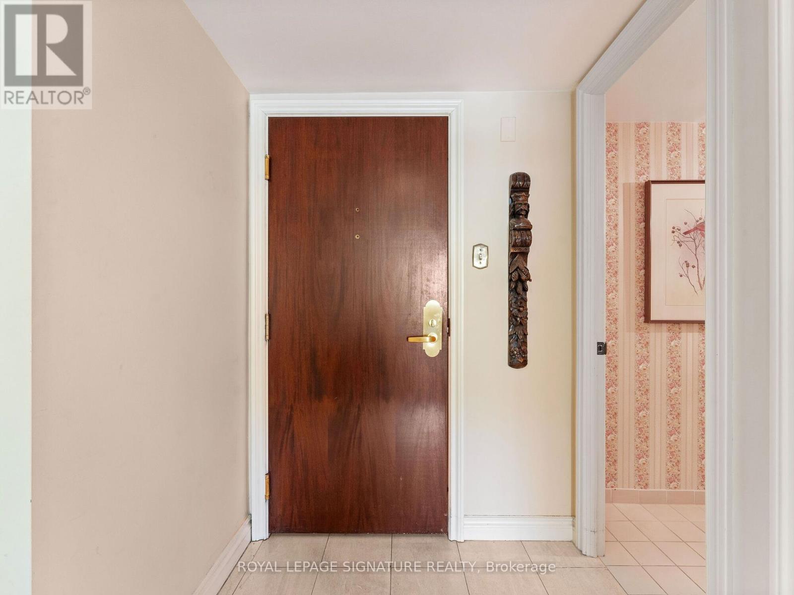 Property at 220 - 1200 DON MILLS ROAD image 3