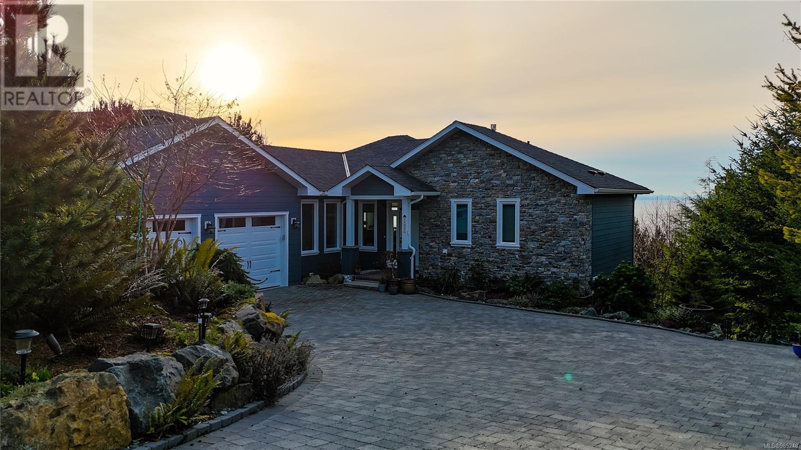 Property at 7420 Thornton Hts image 3