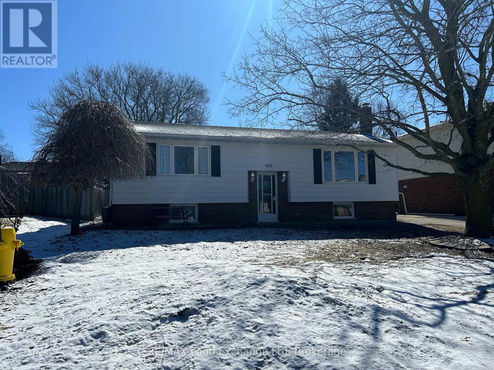 455 Highland Drive, North Huron, Ontario  N0G 2W0 - Photo 2 - X12023574
