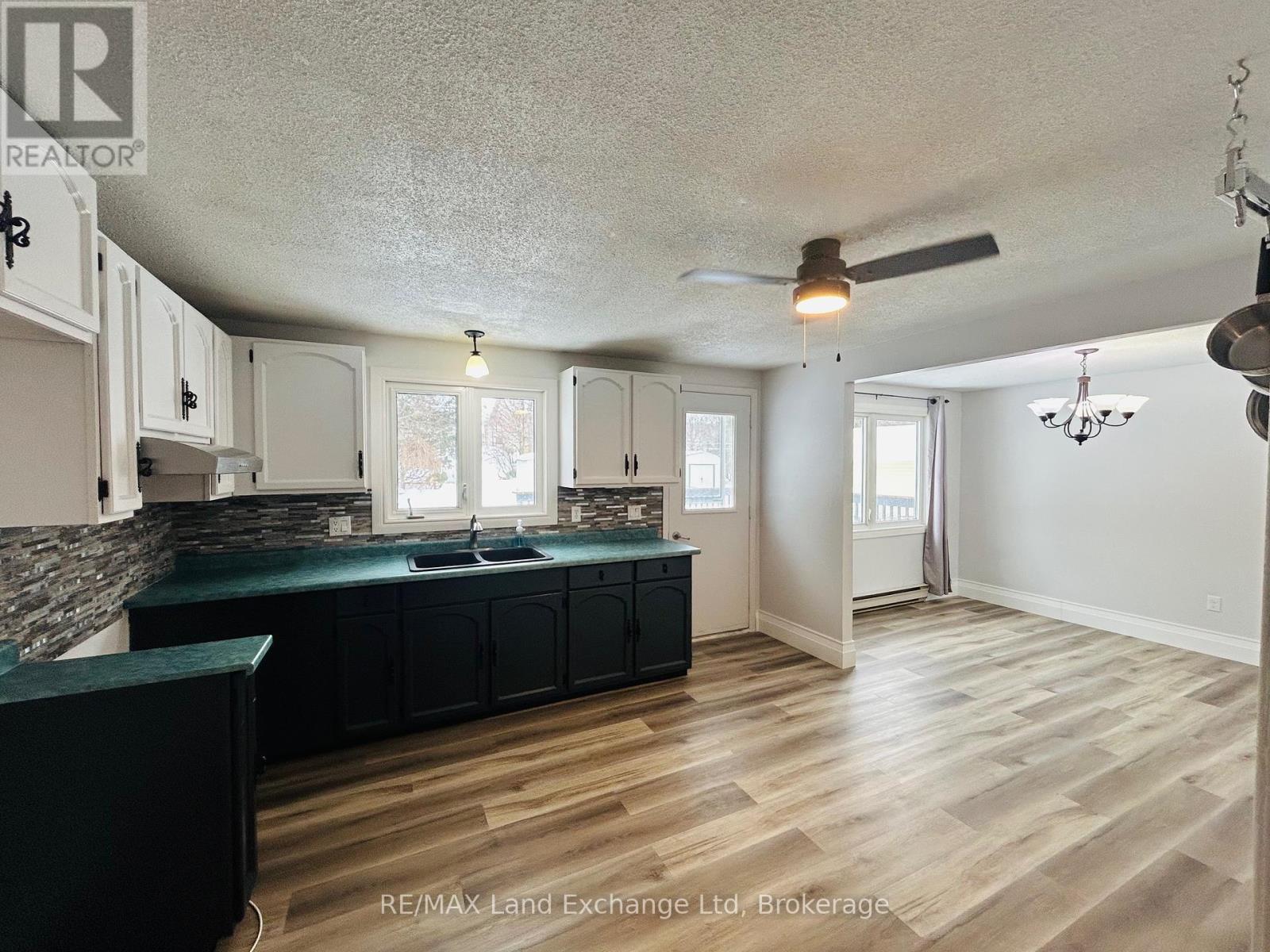 455 Highland Drive, North Huron, Ontario  N0G 2W0 - Photo 9 - X12023574