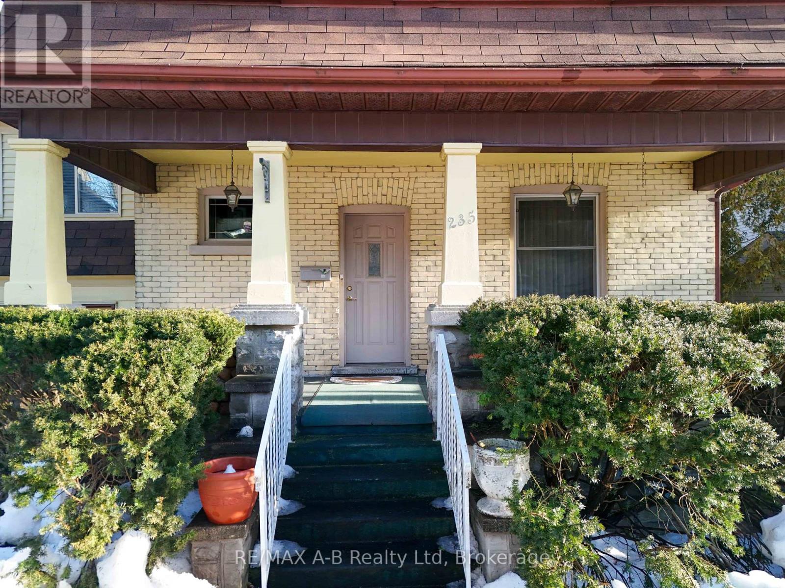 235 William Street, Stratford, Ontario  N5A 4Y2 - Photo 4 - X12023661