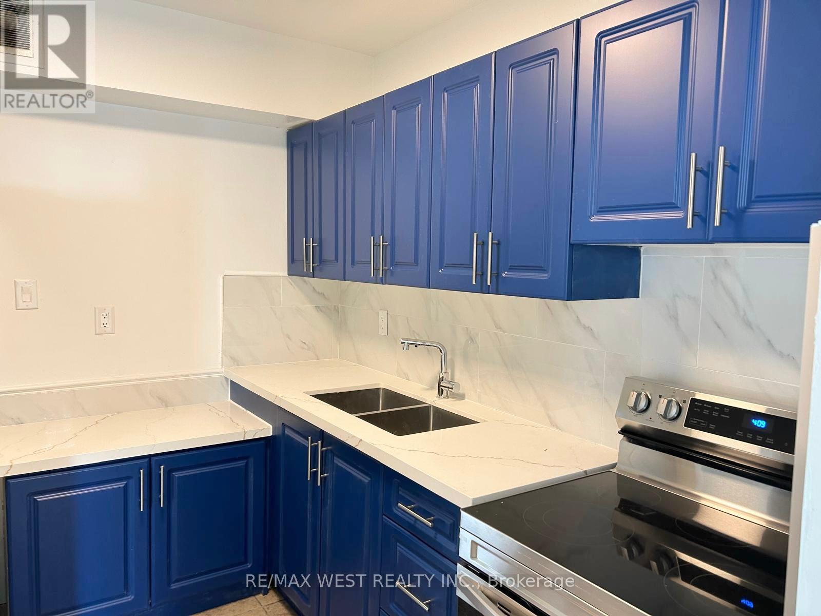 Property at 1108 - 330 DIXON ROAD image 4