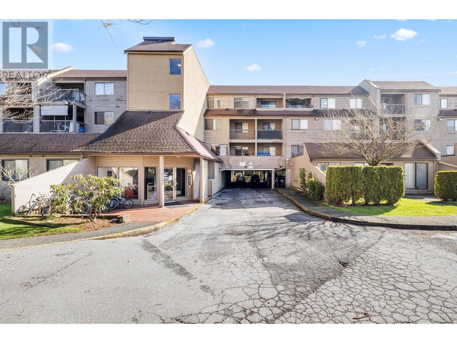 212 8120 Colonial Drive, Richmond, British Columbia  V7C 4V2 - Photo 2 - R2975812