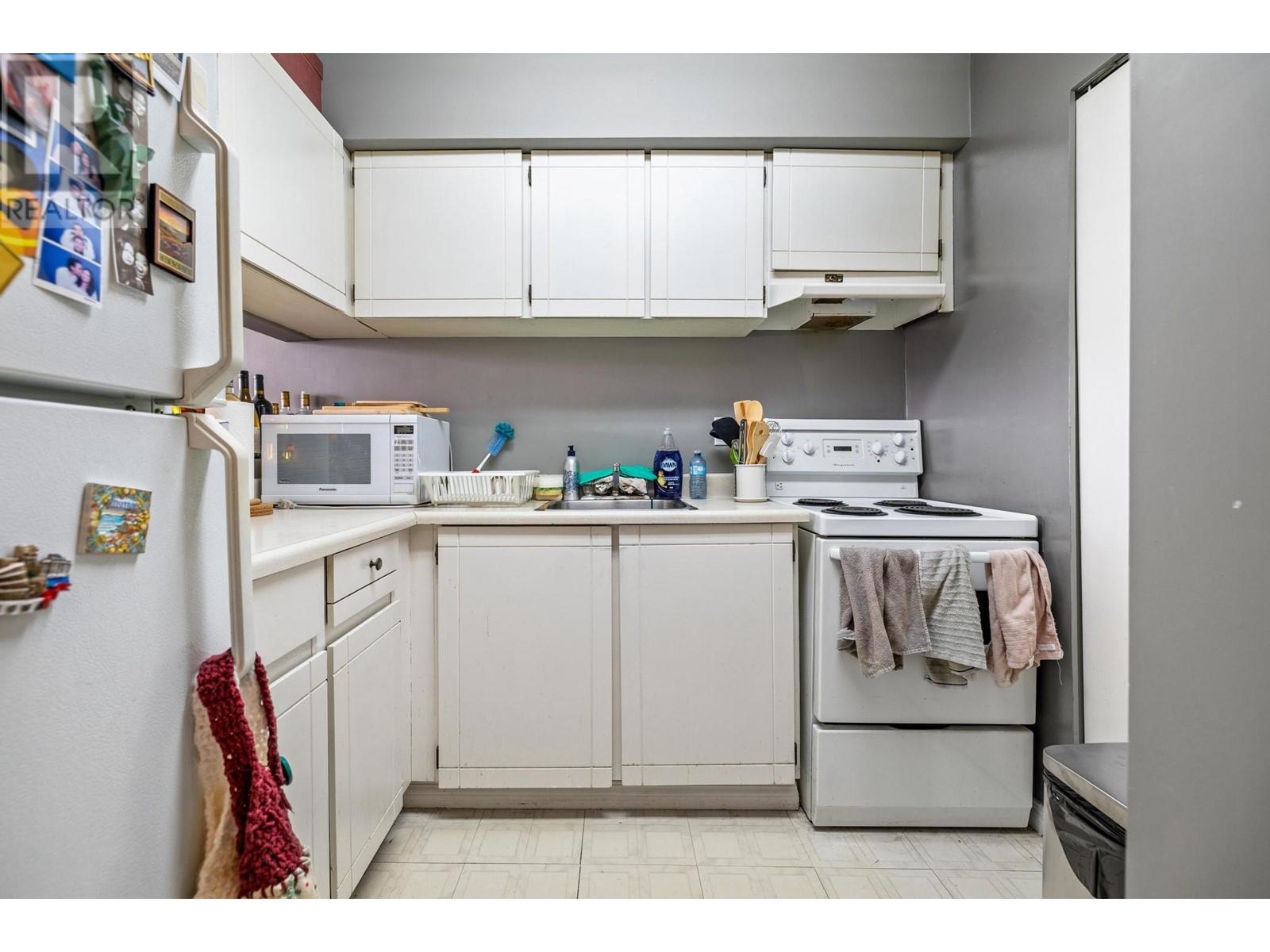 212 8120 Colonial Drive, Richmond, British Columbia  V7C 4V2 - Photo 8 - R2975812