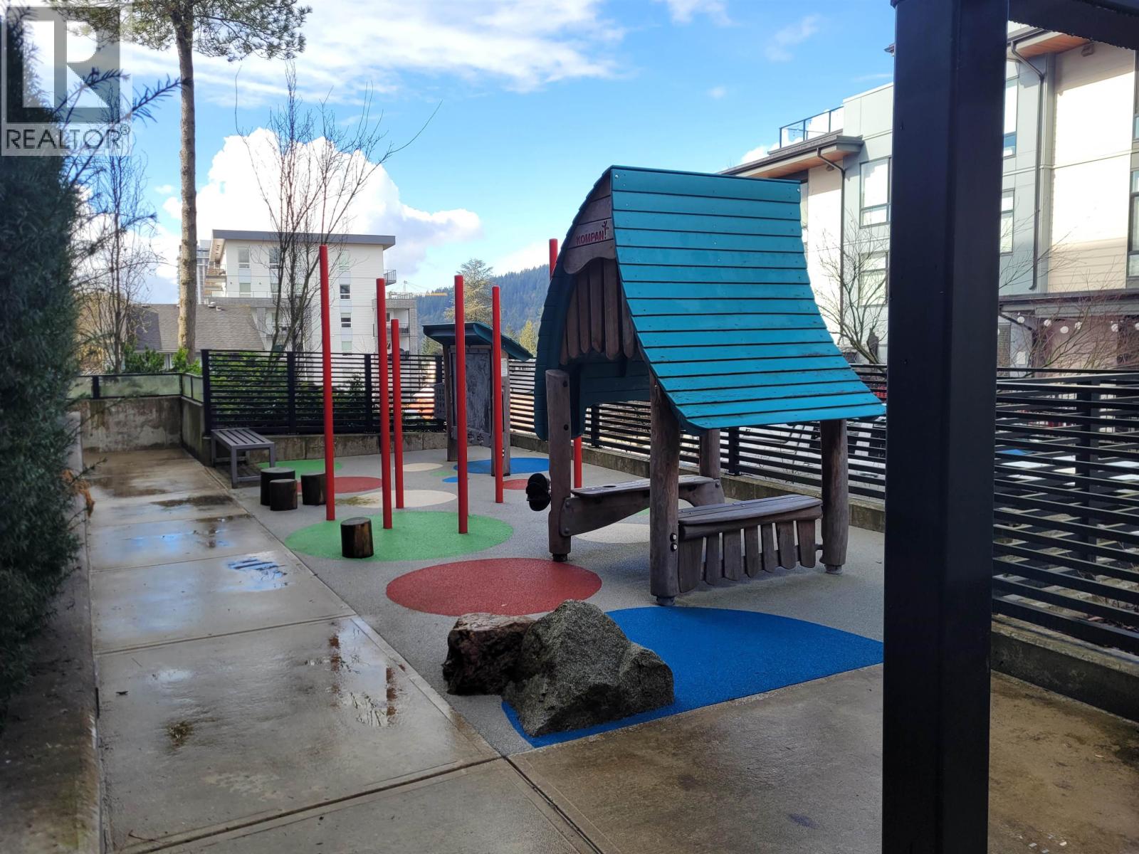 611 707 Como Lake Avenue, Coquitlam, British Columbia  V3J 0J5 - Photo 39 - R2978100