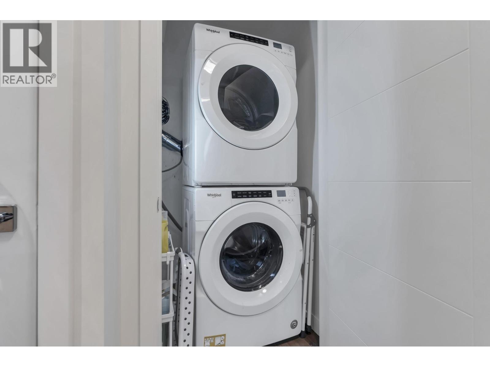 611 707 Como Lake Avenue, Coquitlam, British Columbia  V3J 0J5 - Photo 28 - R2978100