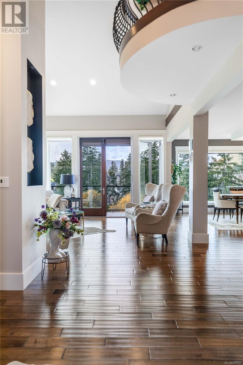 Property at 1240 Muirfield Pl image 4