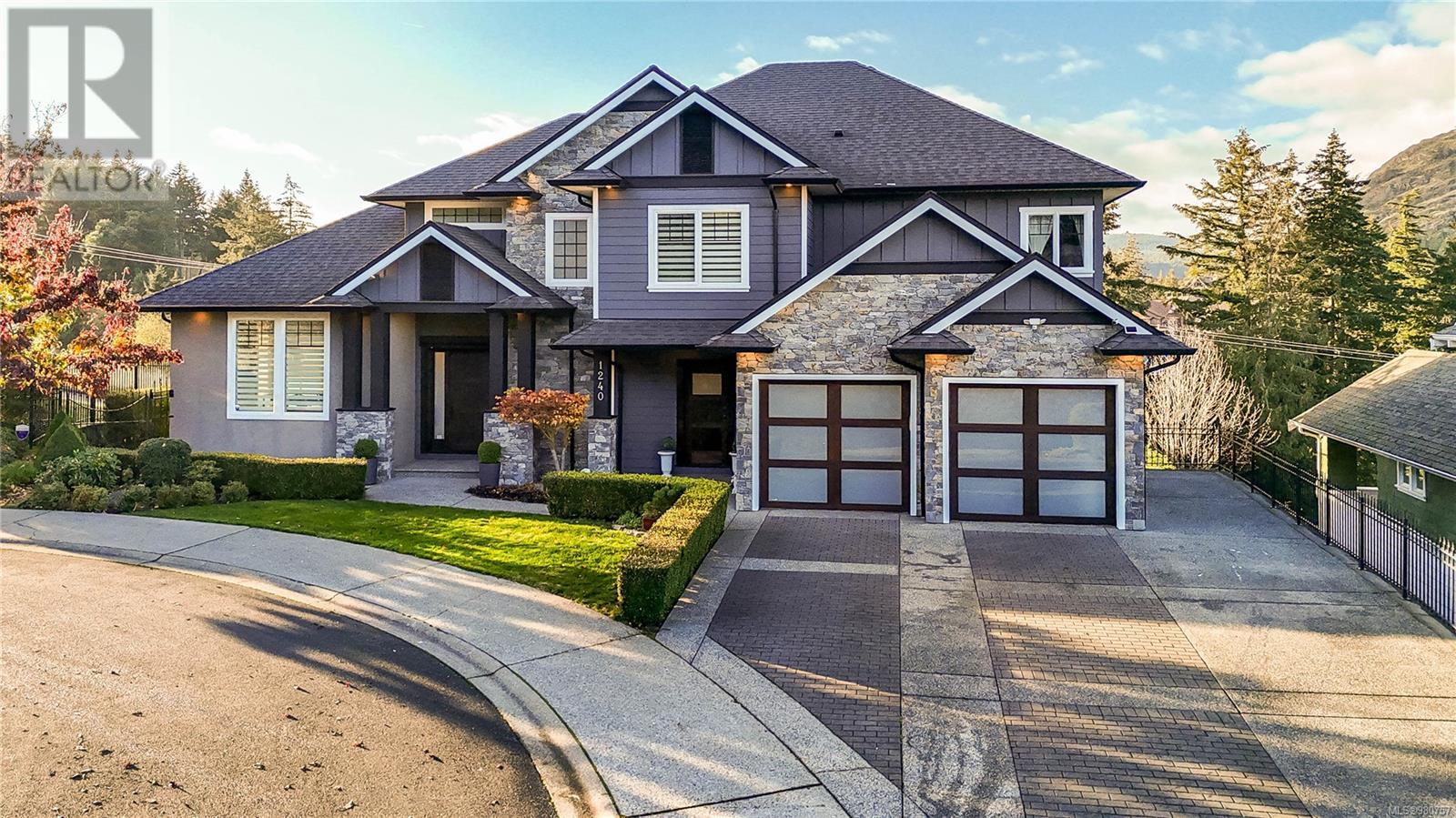 Property at 1240 Muirfield Pl image 1