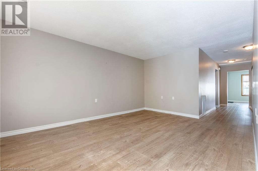 25 Szollosy Circle, Hamilton, Ontario  L9B 1T8 - Photo 9 - 40701730