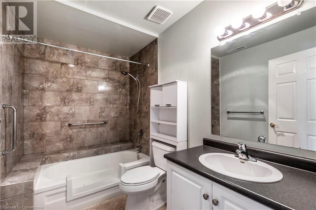 25 Szollosy Circle, Hamilton, Ontario  L9B 1T8 - Photo 13 - 40701730