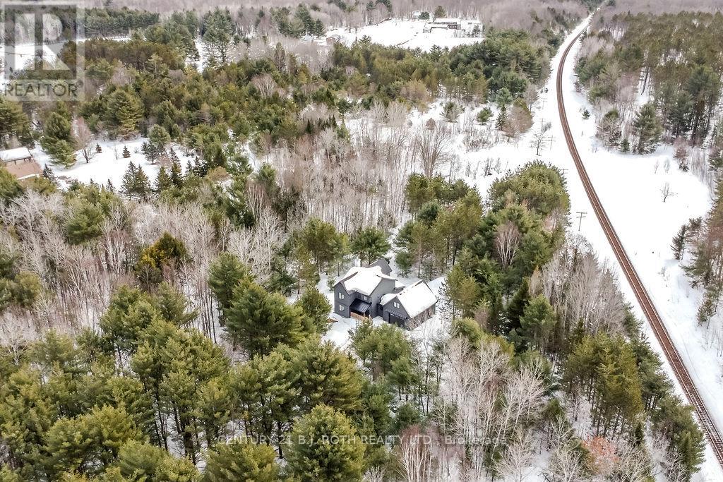 Property at 4033 BOYD ROAD image 2