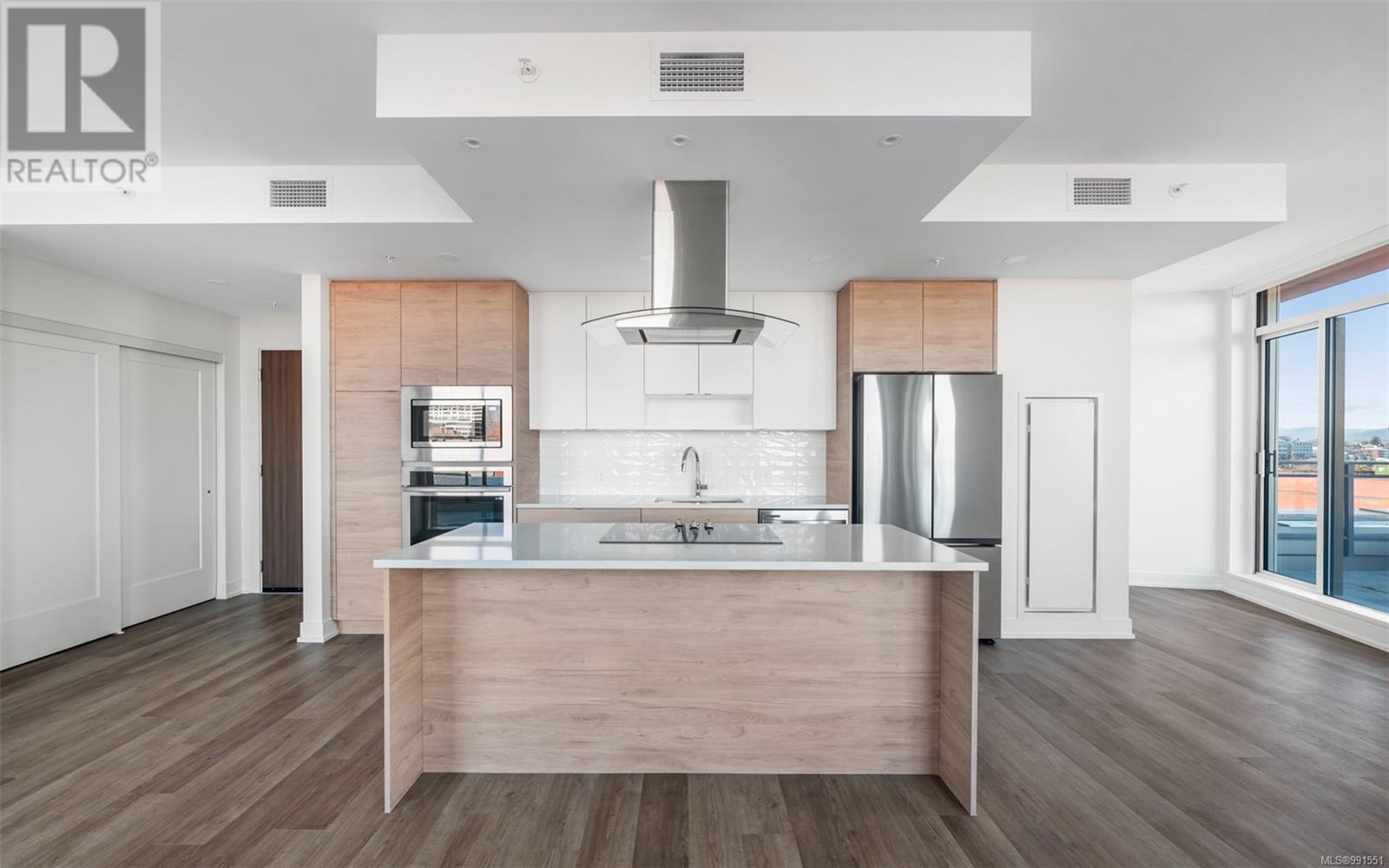 Property at 901 1628 Store St image 3