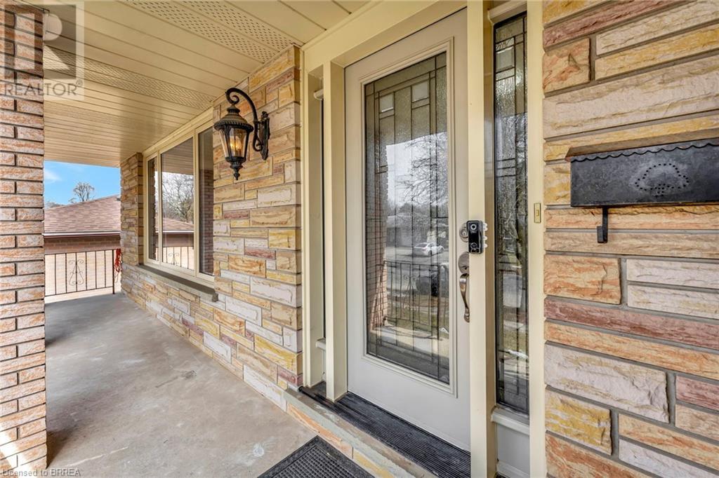 Property at 18 SPRUCEHILL Drive image 5