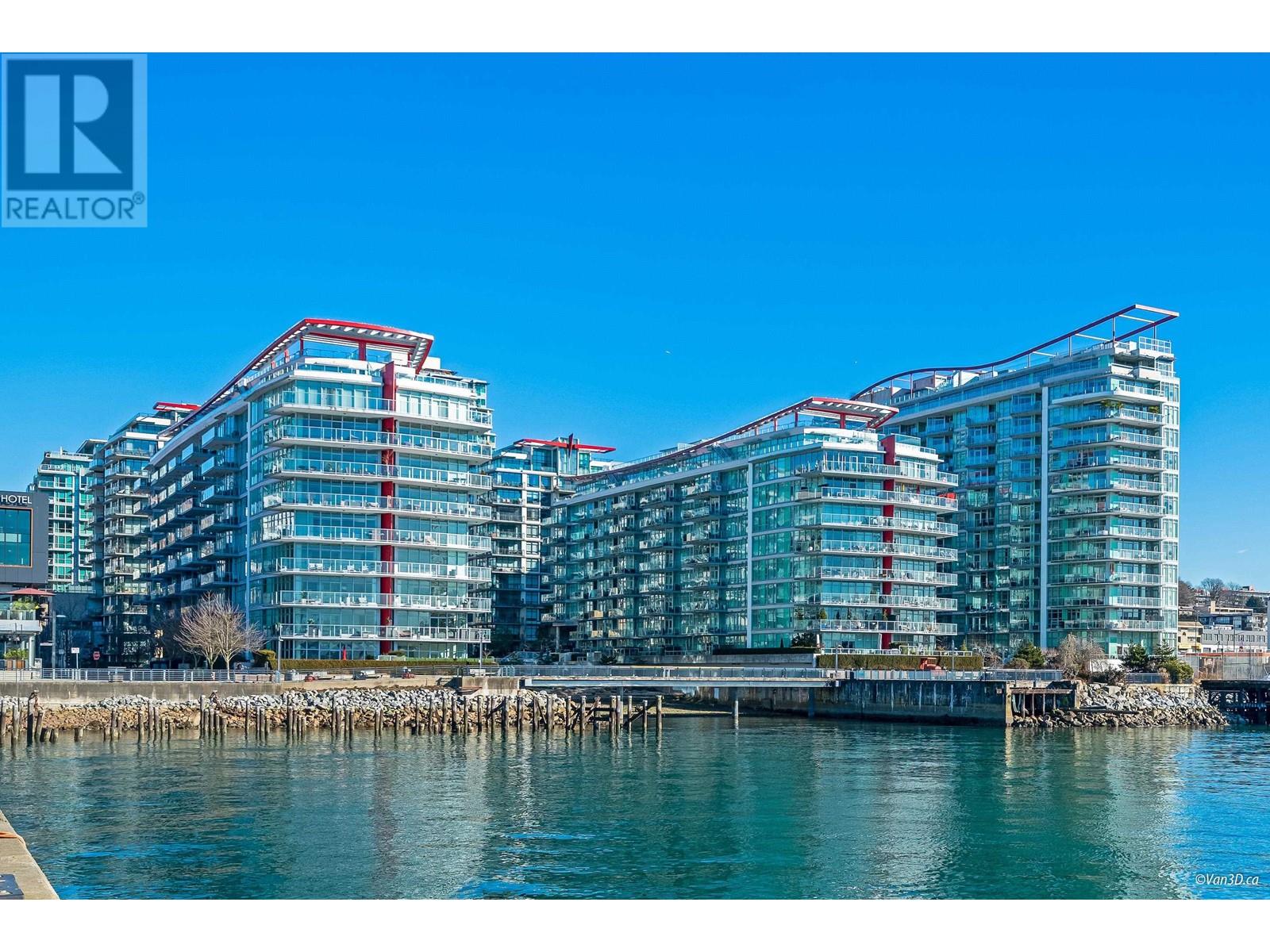 305 185 Victory Ship Way, North Vancouver, British Columbia  V7L 0G2 - Photo 3 - R2972733